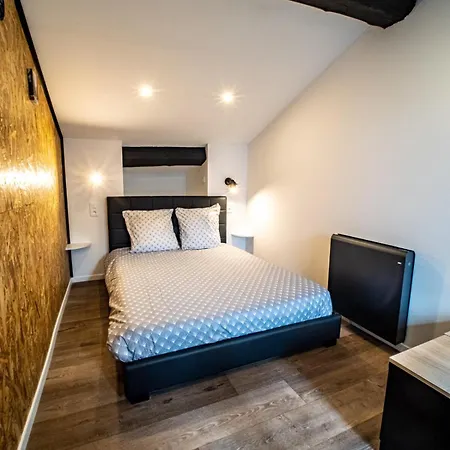 Le Petit Macaron Industriel Hyper Centre Insolites *